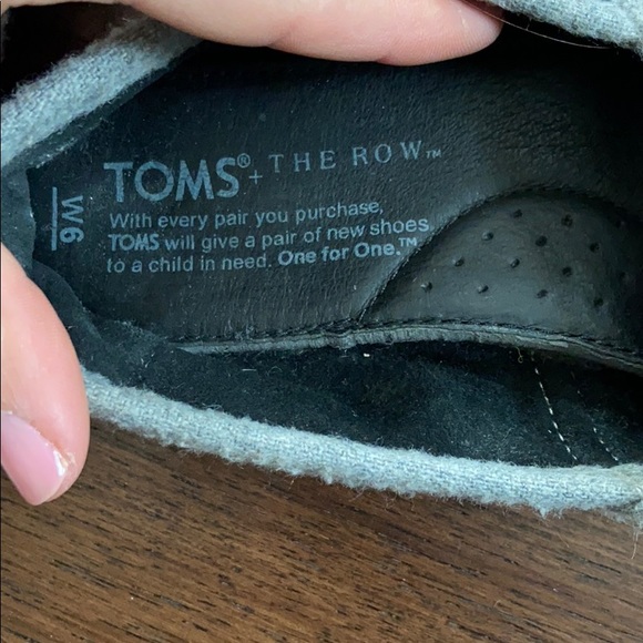 Tom’s - Picture 2 of 2